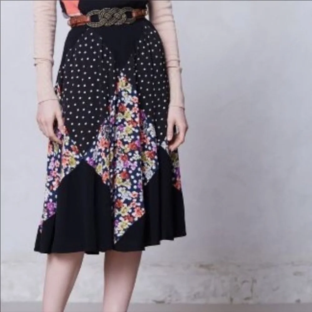 Anthropologie diamonds floral skirt. Size 0